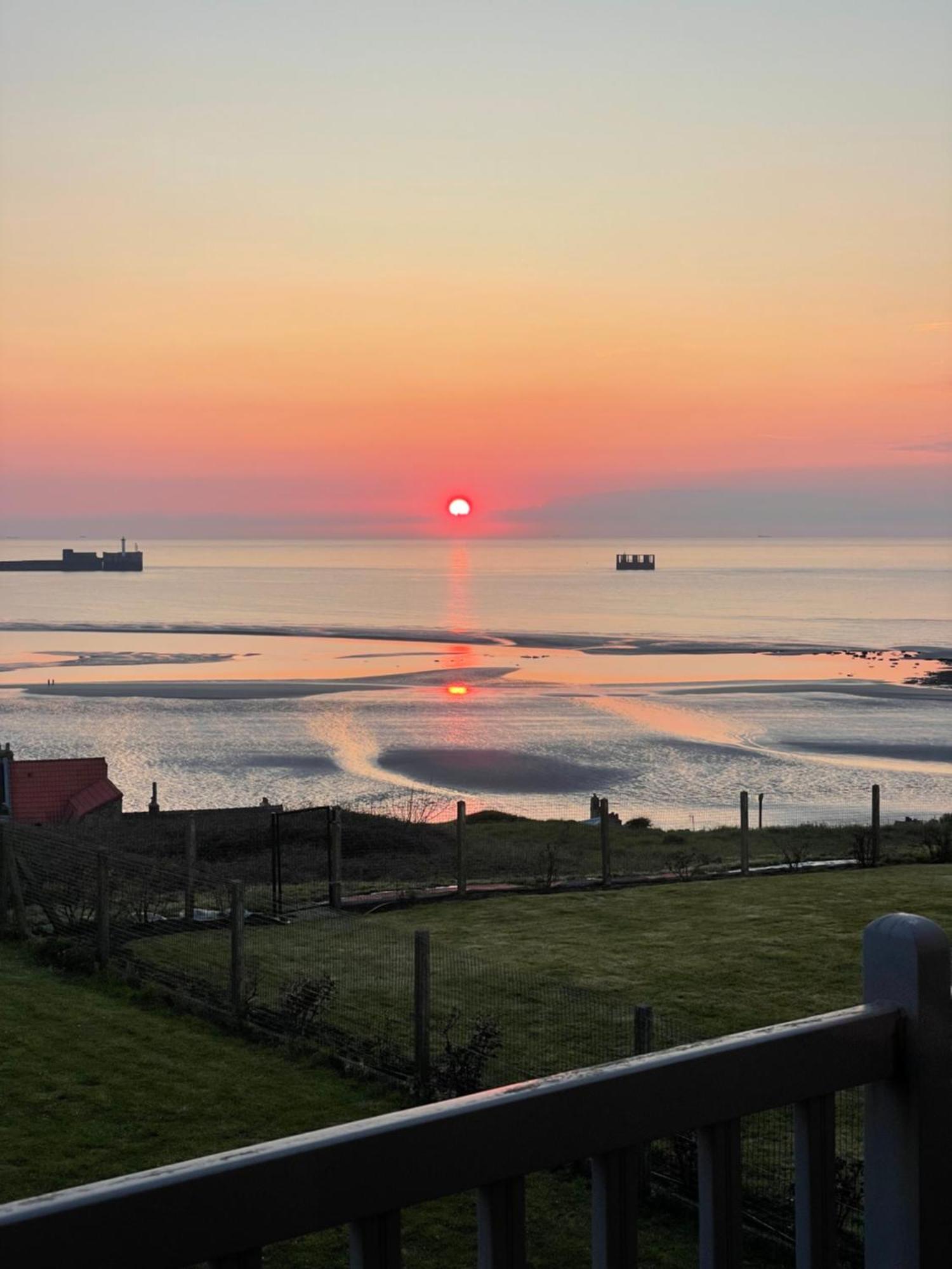 Face Aux Magnifiques Couchers De Soleil 5 Mn De Nausicaa Villa Boulogne-sur-Mer
